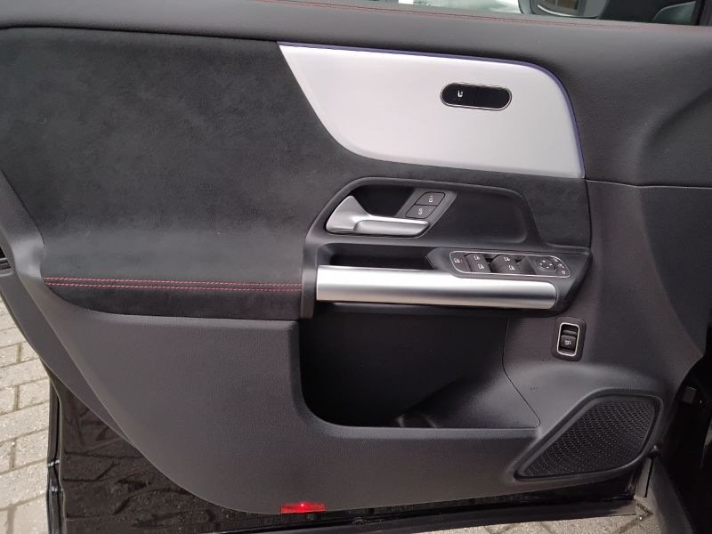 GuidiCar - Mercedes GLA 2024 GLA 200 d AMG Line Advanced Plus 4matic auto Usato