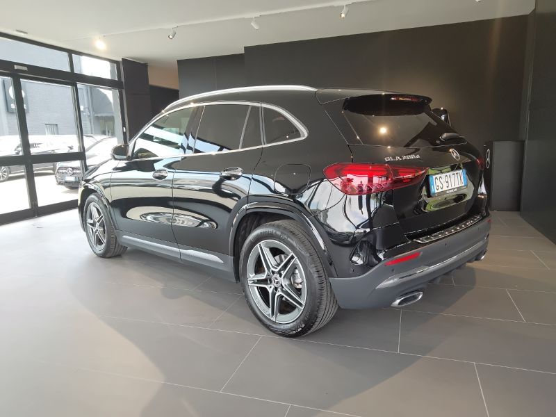 GuidiCar - Mercedes GLA 2024 GLA 200 d AMG Line Advanced Plus auto Usato