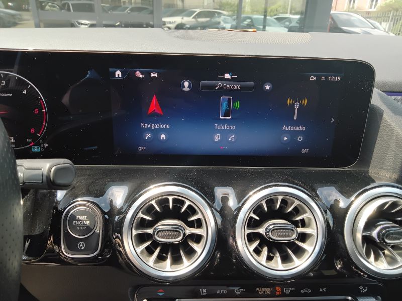 GuidiCar - Mercedes GLA 2024 GLA 200 d AMG Line Advanced Plus auto Usato