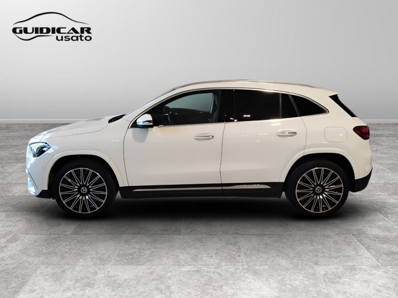 GuidiCar - Mercedes GLA 2023 GLA 250 e phev AMG Line Premium Plus auto Usato