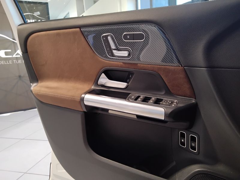 GuidiCar - Mercedes GLA 2023 GLA 250 e phev AMG Line Premium Plus auto Usato