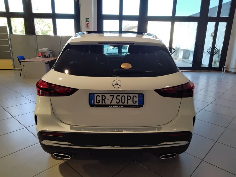 GuidiCar - Mercedes GLA 2023 GLA 250 e phev AMG Line Premium Plus auto Usato