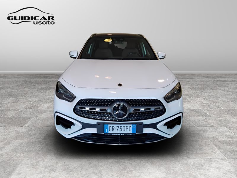 GuidiCar - Mercedes GLA 2023 GLA 250 e phev AMG Line Premium Plus auto Usato