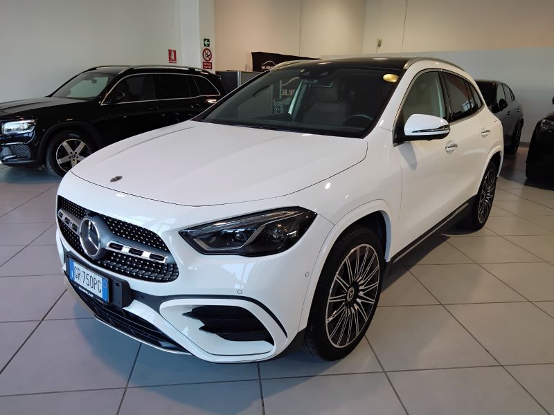 GuidiCar - Mercedes GLA 2023 GLA 250 e phev AMG Line Premium Plus auto Usato
