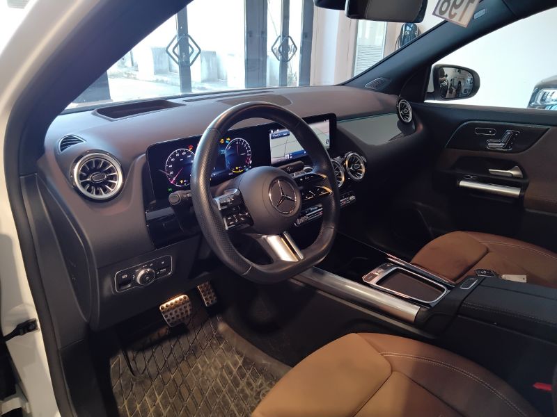 GuidiCar - Mercedes GLA 2023 GLA 250 e phev AMG Line Premium Plus auto Usato