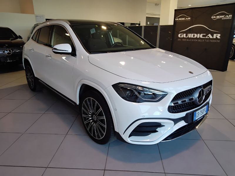 GuidiCar - Mercedes GLA 2023 GLA 250 e phev AMG Line Premium Plus auto Usato