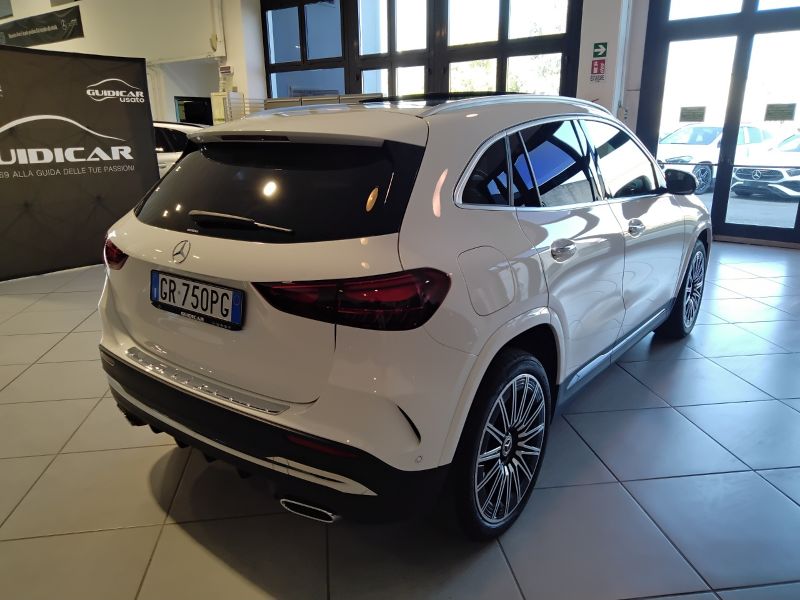 GuidiCar - Mercedes GLA 2023 GLA 250 e phev AMG Line Premium Plus auto Usato