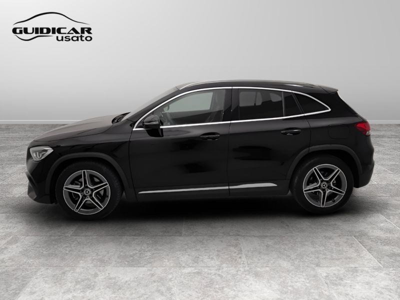 GuidiCar - Mercedes GLA 2022 GLA 180 d Premium auto Usato