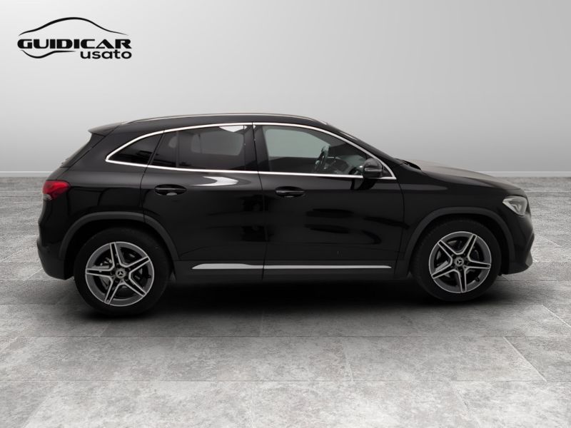 GuidiCar - Mercedes GLA 2022 GLA 180 d Premium auto Usato