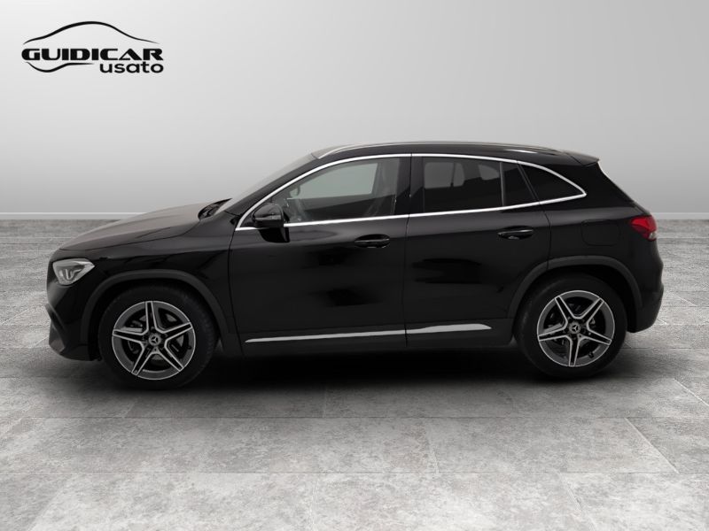 GuidiCar - Mercedes GLA 2022 GLA 180 d Premium auto Usato