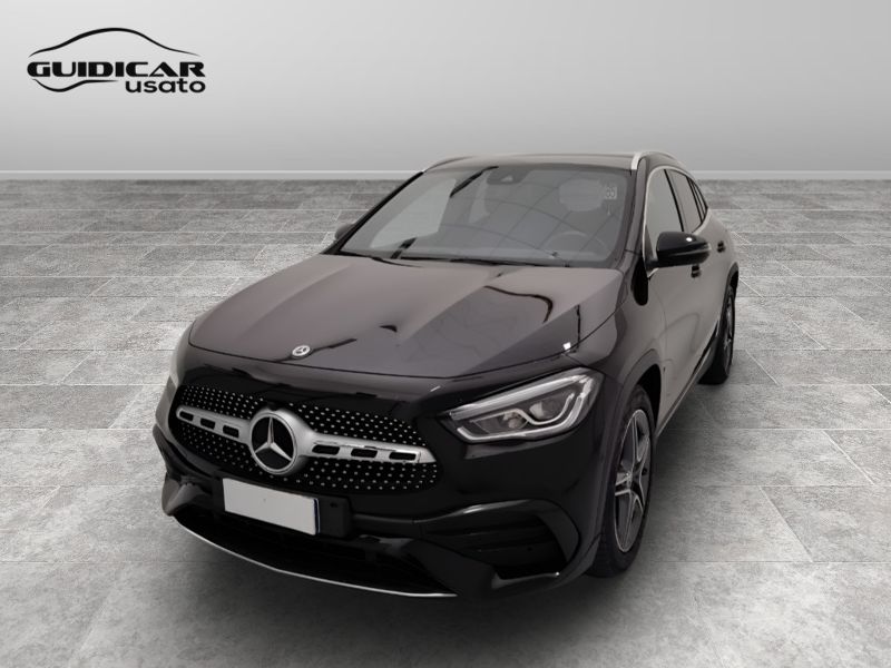 GuidiCar - Mercedes GLA 2022 GLA 180 d Premium auto Usato
