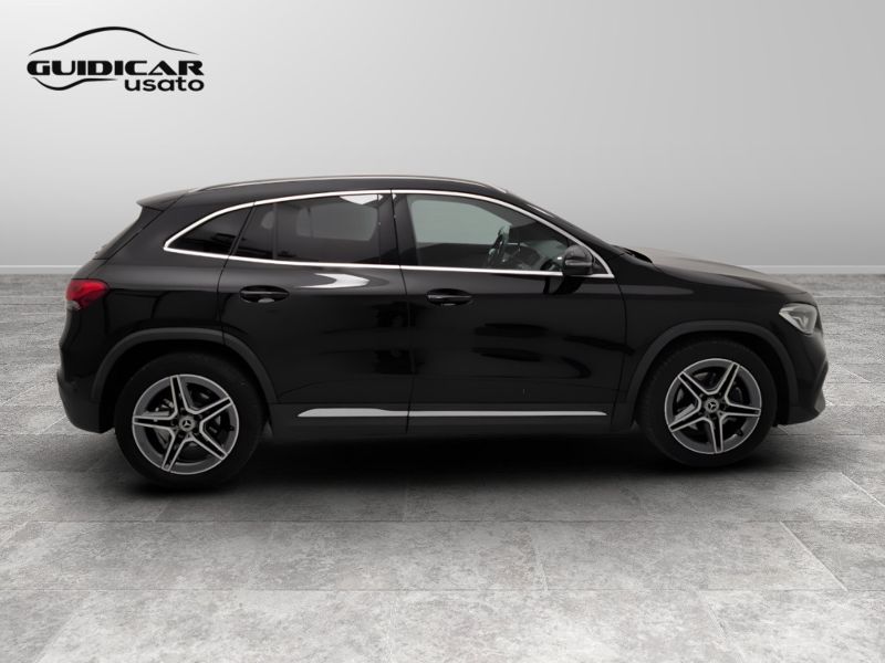 GuidiCar - Mercedes GLA 2022 GLA 180 d Premium auto Usato