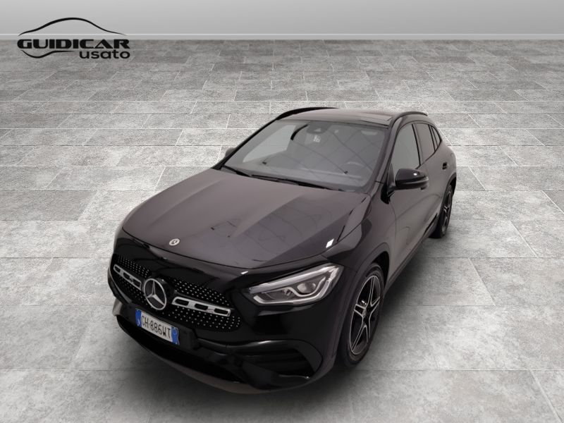 GuidiCar - Mercedes GLA 2022 GLA 180 d Premium auto Usato