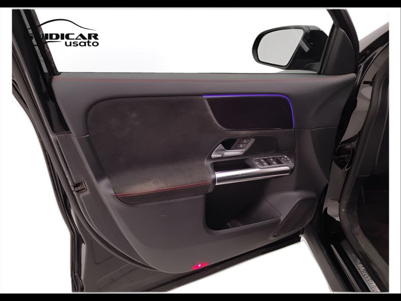 GuidiCar - Mercedes GLA 2022 GLA 180 d Premium auto Usato