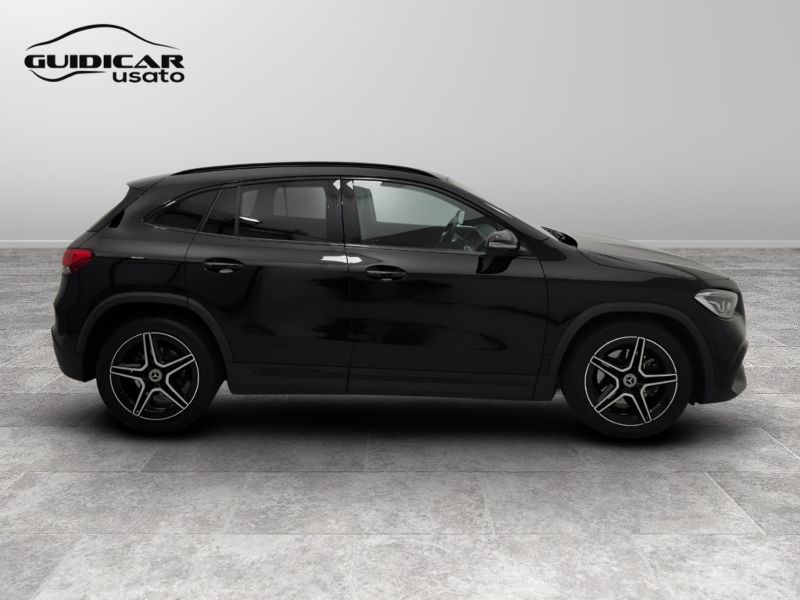 GuidiCar - Mercedes GLA 2022 GLA 180 d Premium auto Usato