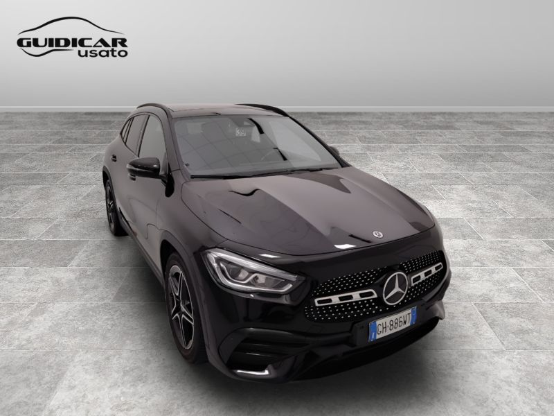 GuidiCar - Mercedes GLA 2022 GLA 180 d Premium auto Usato