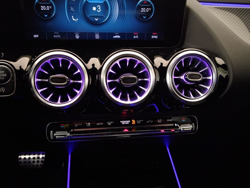 GuidiCar - Mercedes GLA 2023 GLA 180 d Premium auto Usato