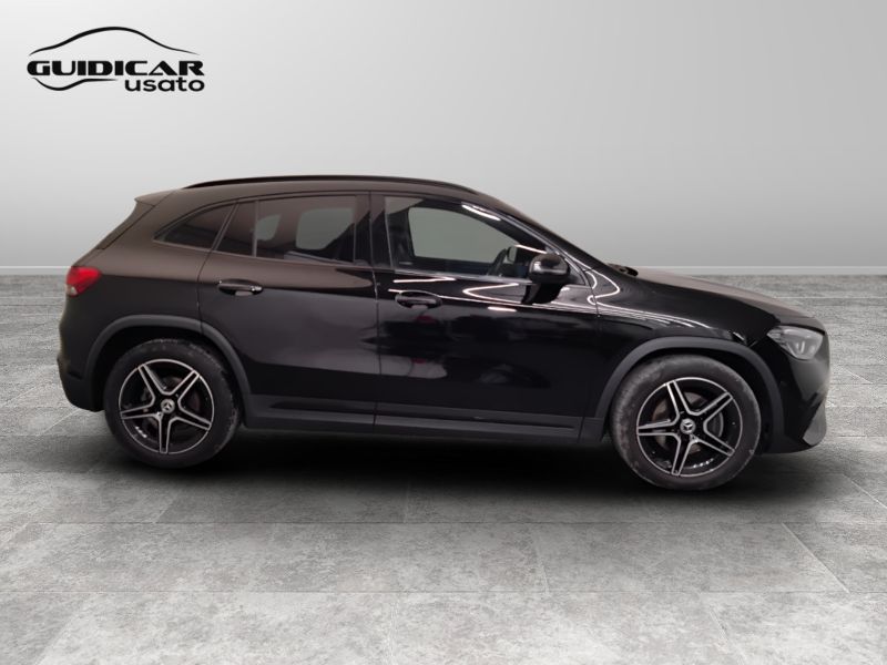 GuidiCar - Mercedes GLA 2023 GLA 180 d Premium auto Usato