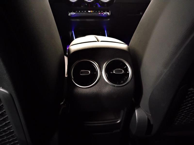 GuidiCar - Mercedes GLA 2023 GLA 180 d Premium auto Usato