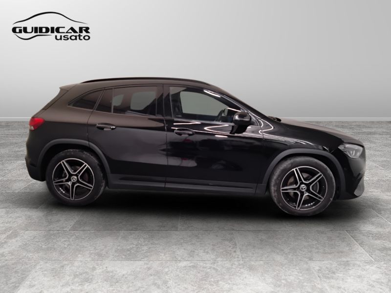 GuidiCar - Mercedes GLA 2023 GLA 180 d Premium auto Usato