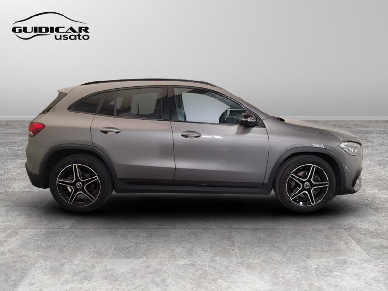 GuidiCar - Mercedes GLA 2023 GLA 180 d Premium auto Usato