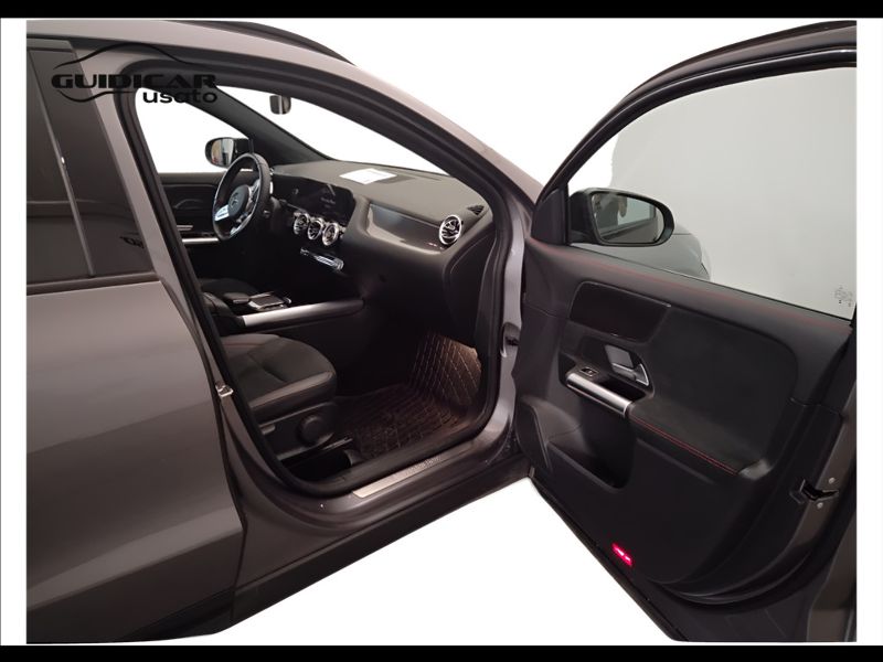 GuidiCar - Mercedes GLA 2023 GLA 180 d Premium auto Usato