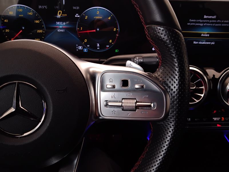 GuidiCar - Mercedes GLA 2023 GLA 180 d Premium auto Usato
