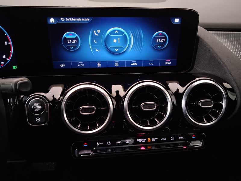 GuidiCar - Mercedes GLA 2022 GLA 180 d Sport Plus auto Usato