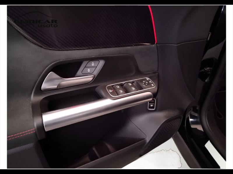 GuidiCar - Mercedes GLA 2021 GLA 200 d Premium 4matic auto Usato