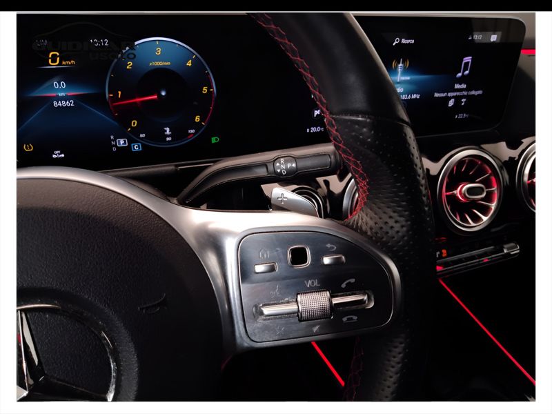 GuidiCar - Mercedes GLA 2021 GLA 200 d Premium 4matic auto Usato