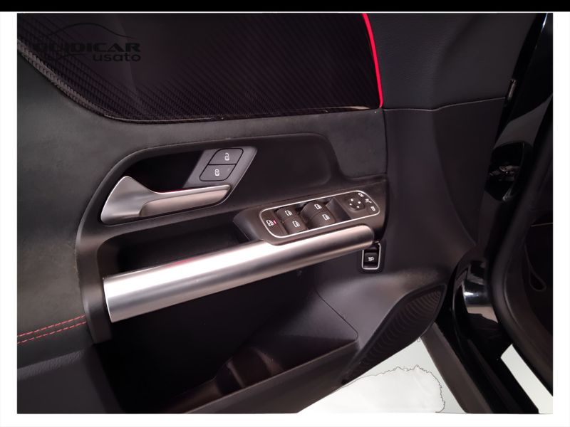 GuidiCar - Mercedes GLA 2021 GLA 200 d Premium 4matic auto Usato