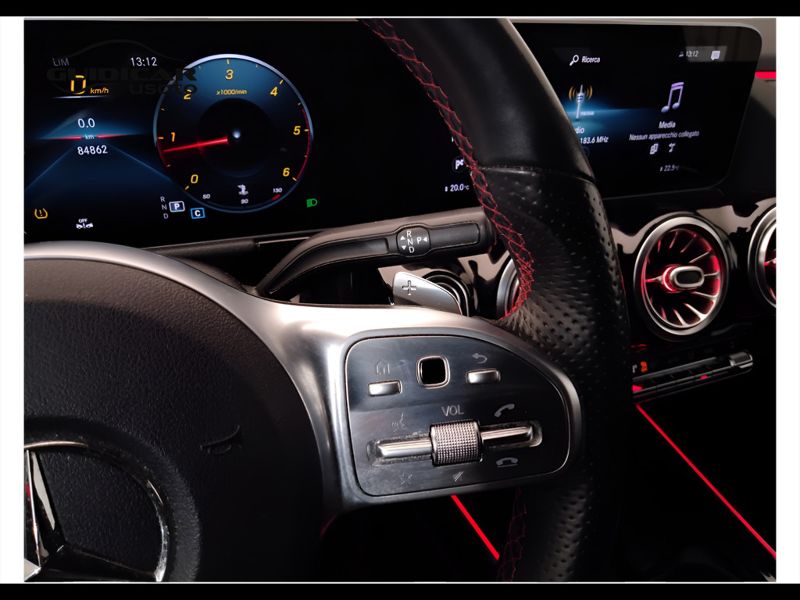 GuidiCar - Mercedes GLA 2021 GLA 200 d Premium 4matic auto Usato