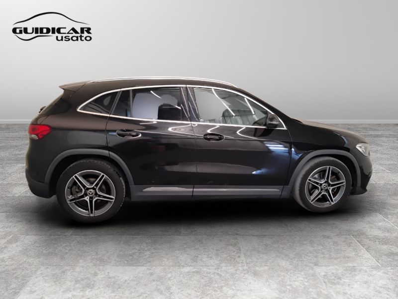 GuidiCar - Mercedes GLA 2021 GLA 200 d Premium 4matic auto Usato