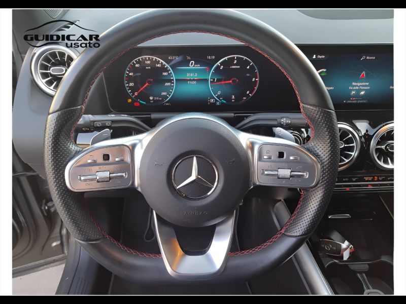 GuidiCar - Mercedes GLA 2021 GLA 200 d Premium 4matic auto Usato