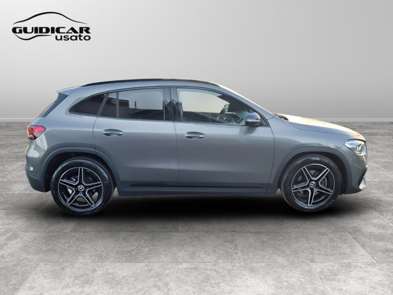 GuidiCar - Mercedes GLA 2021 GLA 200 d Premium 4matic auto Usato