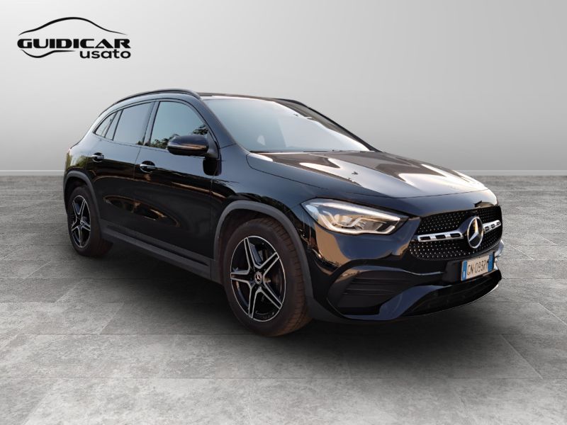 GuidiCar - Mercedes GLA 2023 GLA 200 d Premium 4matic auto Usato