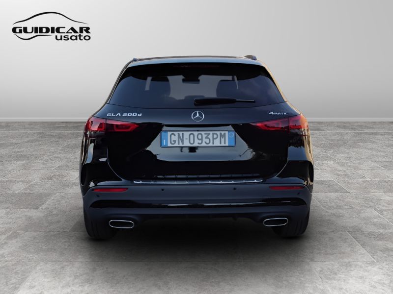 GuidiCar - Mercedes GLA 2023 GLA 200 d Premium 4matic auto Usato