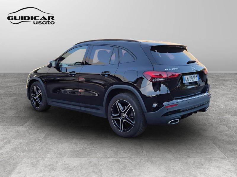 GuidiCar - Mercedes GLA 2023 GLA 200 d Premium 4matic auto Usato