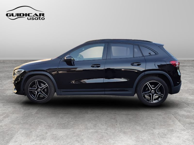 GuidiCar - Mercedes GLA 2023 GLA 200 d Premium 4matic auto Usato