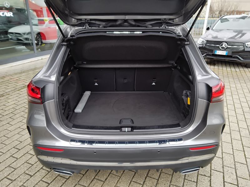 GuidiCar - Mercedes GLA 2022 GLA 200 d Premium auto Usato
