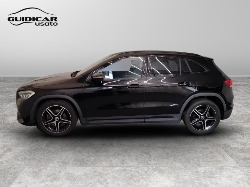 GuidiCar - Mercedes GLA 2022 GLA 200 d Premium auto Usato