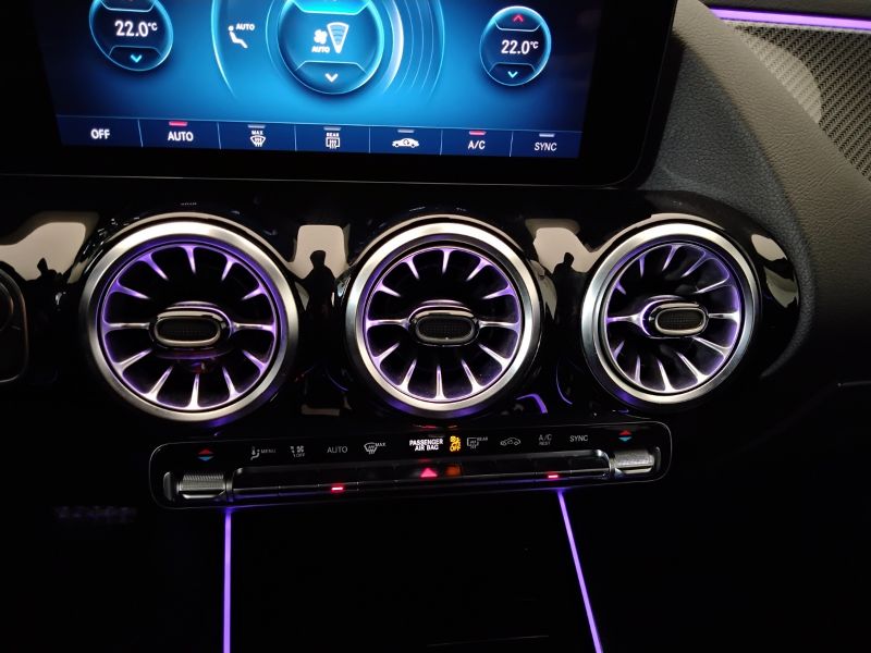 GuidiCar - Mercedes GLA 2022 GLA 200 d Premium auto Usato