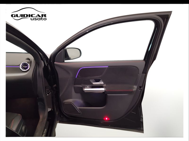 GuidiCar - Mercedes GLA 2022 GLA 200 d Premium auto Usato