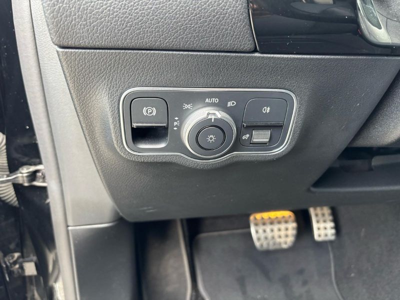 GuidiCar - Mercedes GLA 2022 GLA 200 d Premium auto Usato