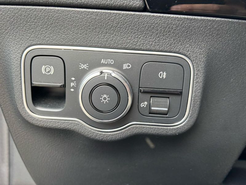 GuidiCar - Mercedes GLA 2022 GLA 200 d Premium auto Usato