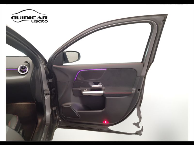 GuidiCar - Mercedes GLA 2022 GLA 200 d Premium auto Usato