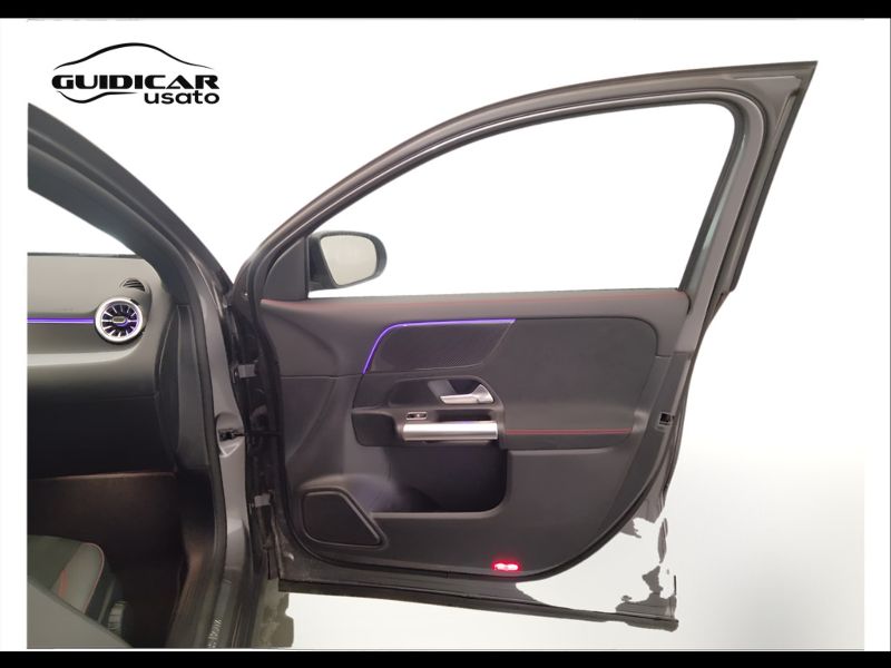 GuidiCar - Mercedes GLA 2022 GLA 200 d Premium auto Usato