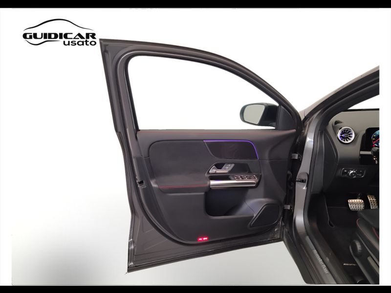 GuidiCar - Mercedes GLA 2022 GLA 200 d Premium auto Usato