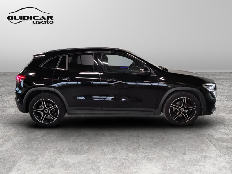 GuidiCar - Mercedes GLA 2022 GLA 200 d Premium auto Usato