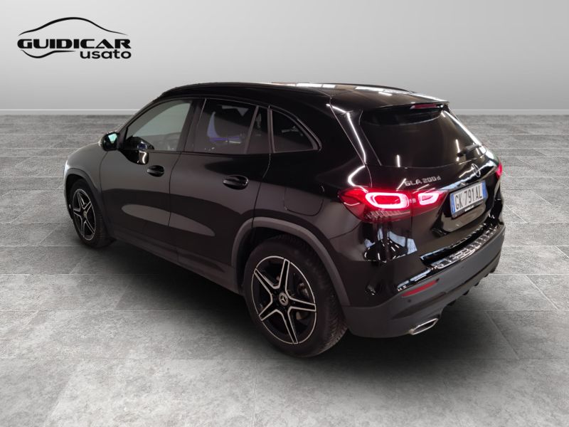 GuidiCar - Mercedes GLA 2022 GLA 200 d Premium auto Usato